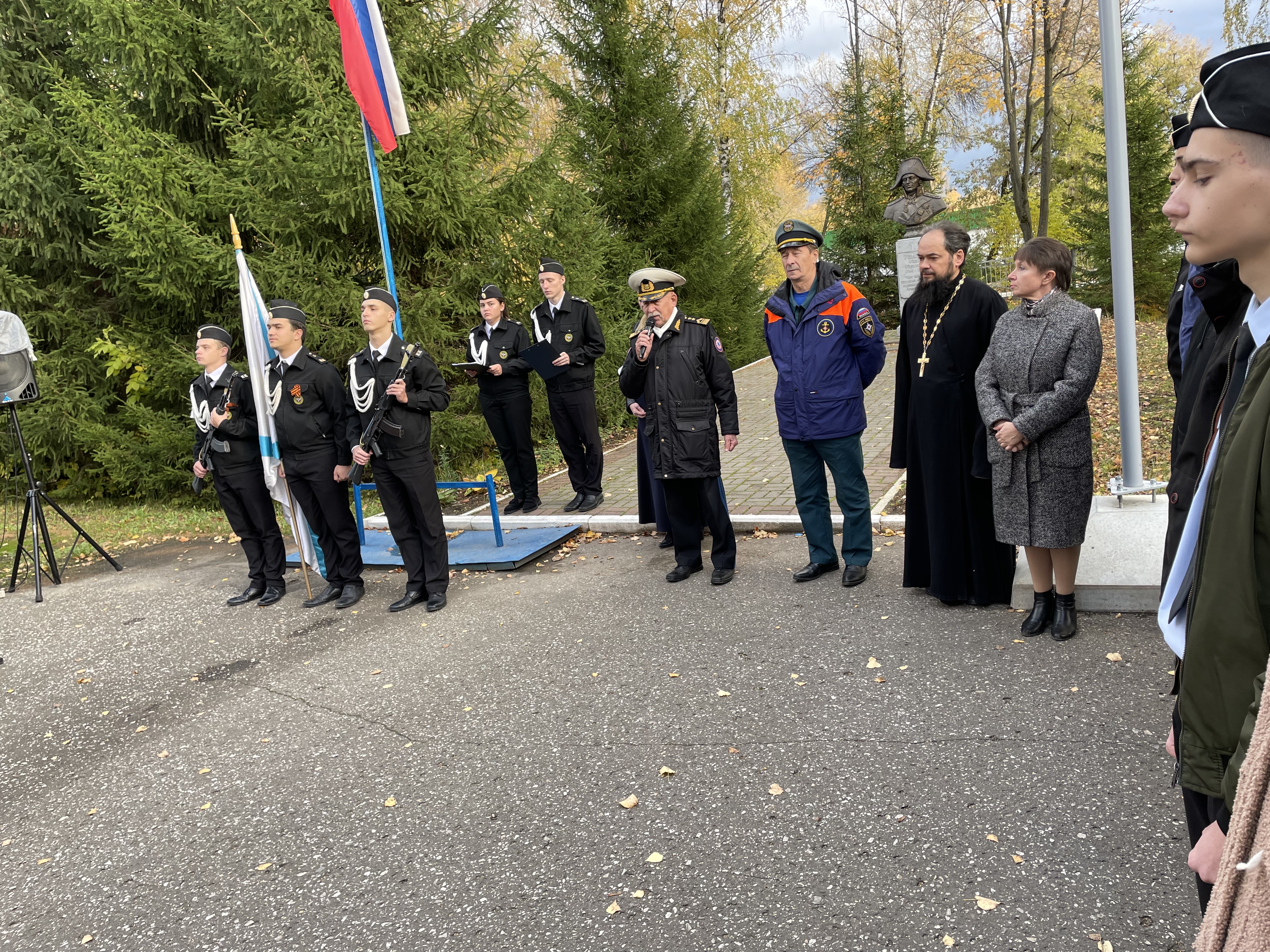 Митинг памяти Ф.Ф.Ушакова.